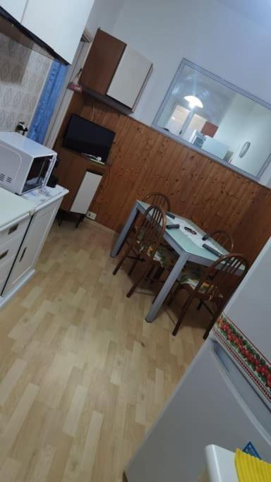 Appartamento Incantevole A 100Mt Dal Mare กาส์ตีจลิโอเน เดลลา เปสกายา ภายนอก รูปภาพ